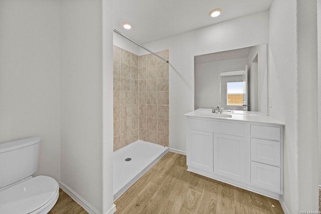 16075 Mahogany Way, Elmendorf, TX 78112