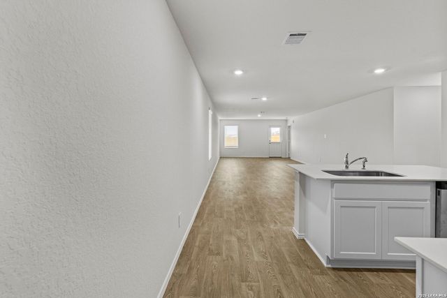 16075 Mahogany Way, Elmendorf, TX 78112