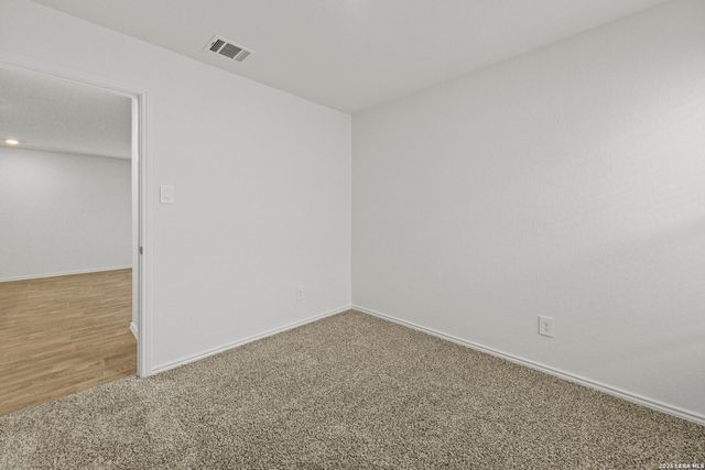 16075 Mahogany Way, Elmendorf, TX 78112