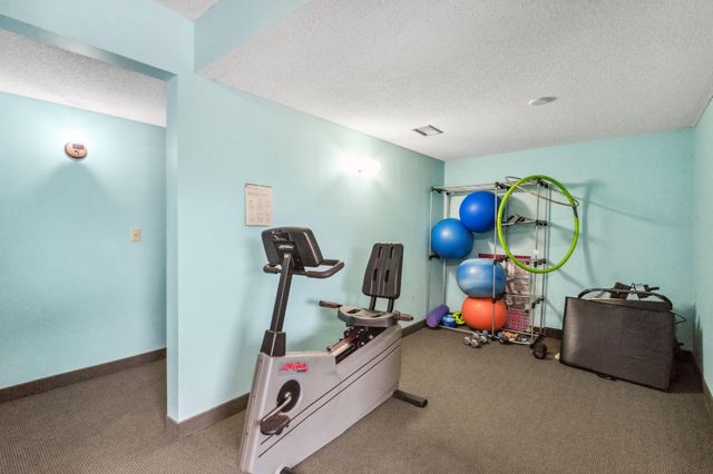 4100 Parklawn Avenue 201, Edina, MN 55435