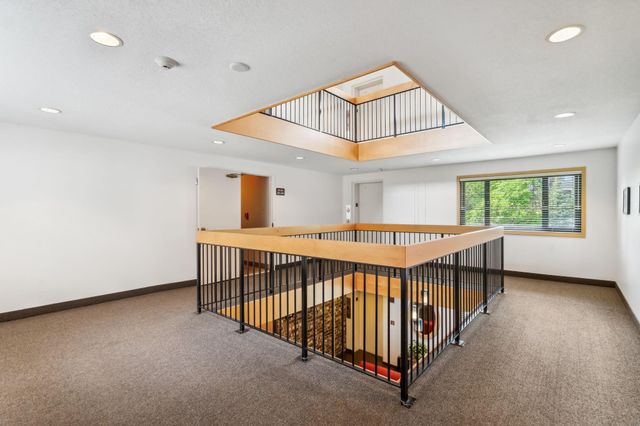 4100 Parklawn Avenue 201, Edina, MN 55435