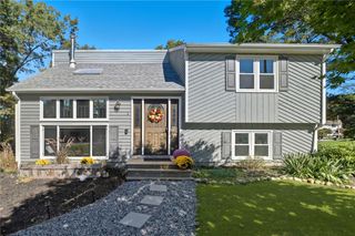 1 Nichole Lane, Coventry, RI 02816