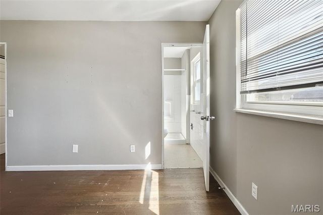 11038 Saginaw Drive, St Louis, MO 63136