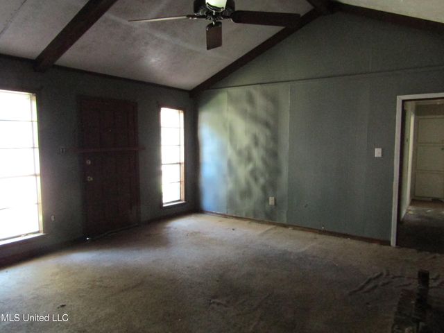 111 Glenstone Circle, Jackson, MS 39212