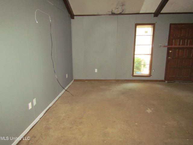111 Glenstone Circle, Jackson, MS 39212