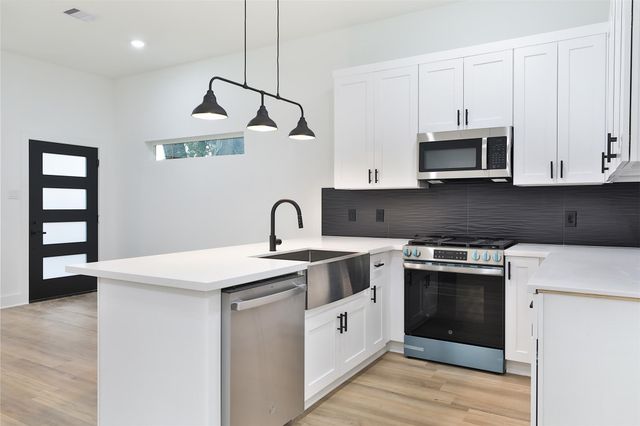 8109 Bigwood Street A, Houston, TX 77078