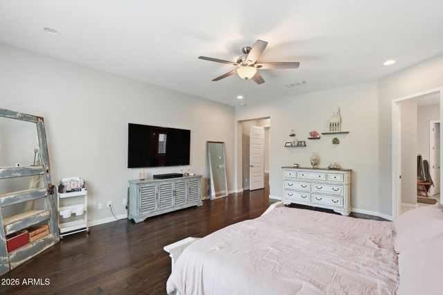 9358 W FOOTHILL Drive, Peoria, AZ 85383