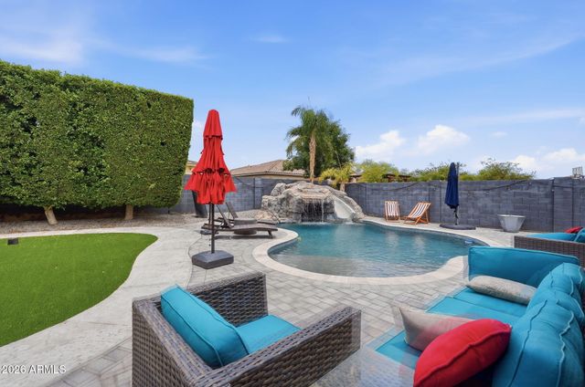 9358 W FOOTHILL Drive, Peoria, AZ 85383