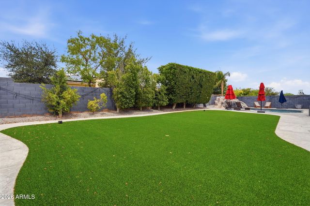 9358 W FOOTHILL Drive, Peoria, AZ 85383