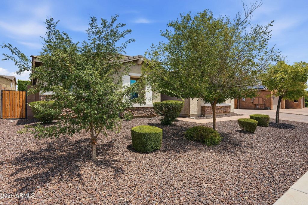 9358 W FOOTHILL Drive, Peoria, AZ 85383 — photo 2