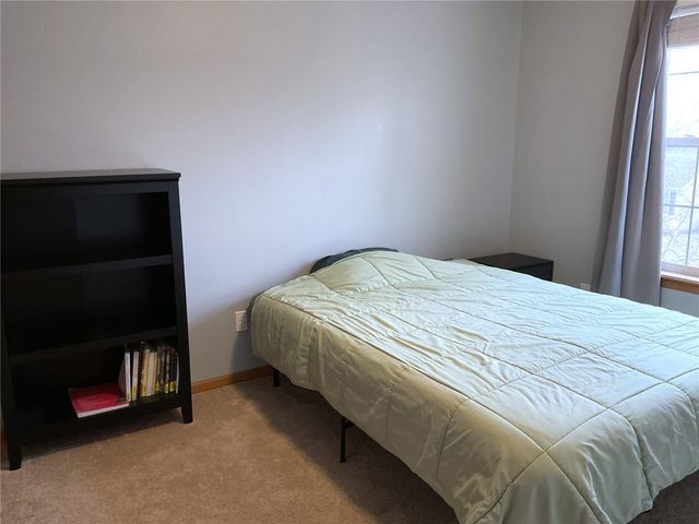 2808 Irving Avenue, Iowa City, IA 52246