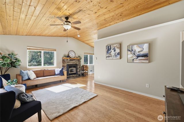70 Salal Way, Sequim, WA 98382