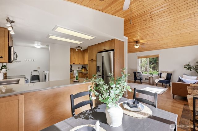 70 Salal Way, Sequim, WA 98382