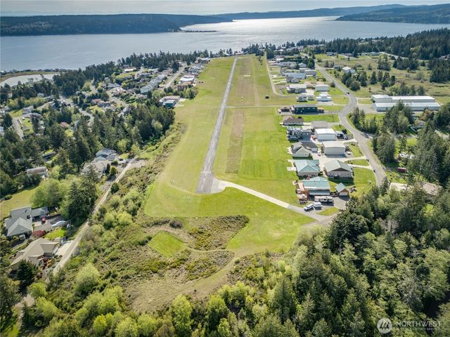 70 Salal Way, Sequim, WA 98382
