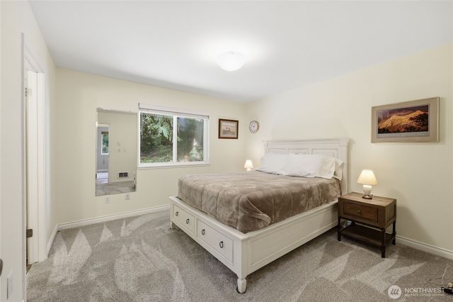 70 Salal Way, Sequim, WA 98382