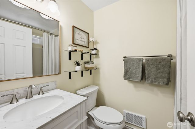 70 Salal Way, Sequim, WA 98382