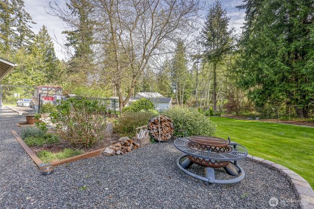 70 Salal Way, Sequim, WA 98382