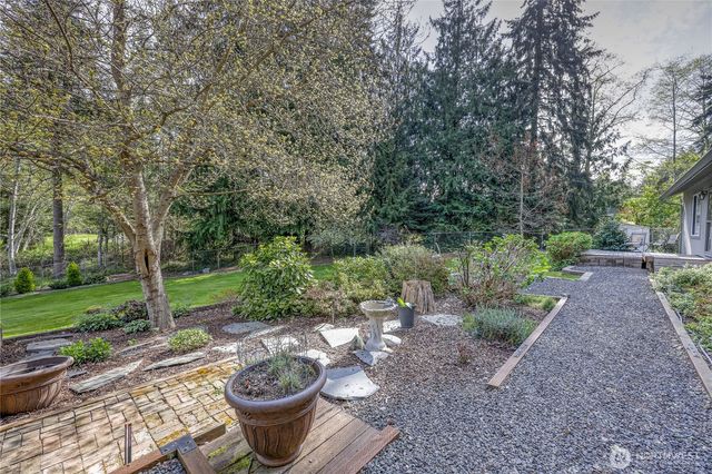 70 Salal Way, Sequim, WA 98382