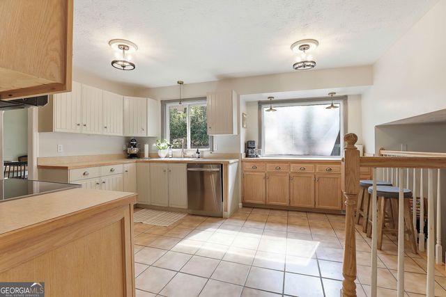 120 Partridge Point, Fayetteville, GA 30215