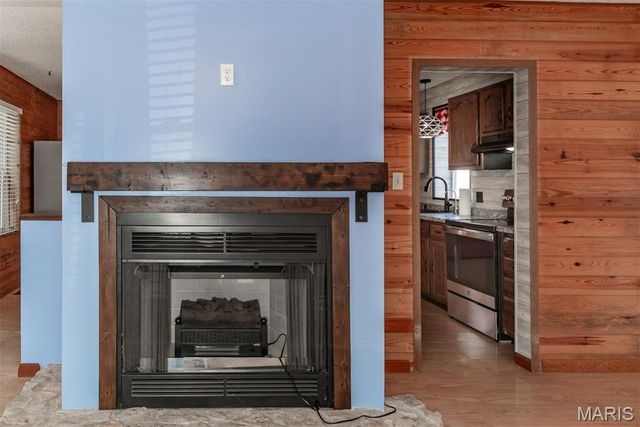 14729 Southlake Drive, De Soto, MO 63020
