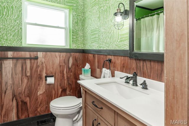 14729 Southlake Drive, De Soto, MO 63020