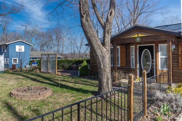 14729 Southlake Drive, De Soto, MO 63020