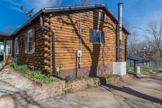 14729 Southlake Drive, De Soto, MO 63020