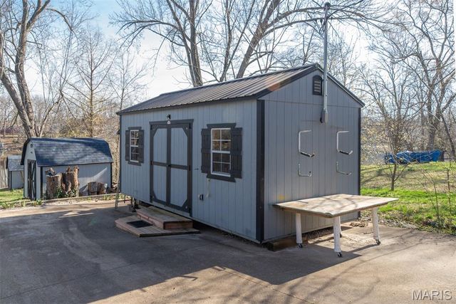 14729 Southlake Drive, De Soto, MO 63020
