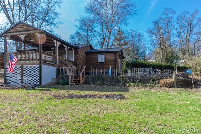 14729 Southlake Drive, De Soto, MO 63020