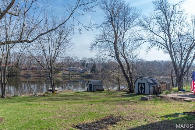 14729 Southlake Drive, De Soto, MO 63020
