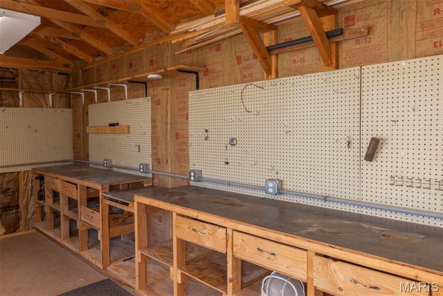 14729 Southlake Drive, De Soto, MO 63020