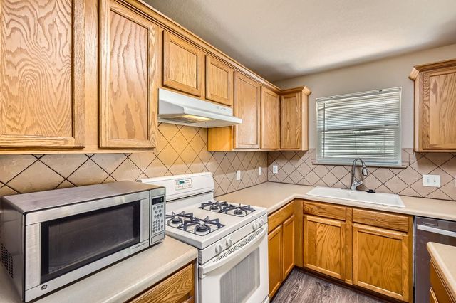 1900 Jesse Owens DR, Austin, TX 78748