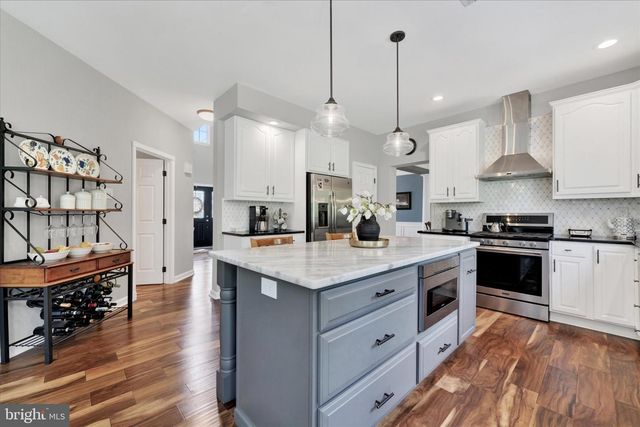 5052 GRUNDY WAY, Doylestown, PA 18902