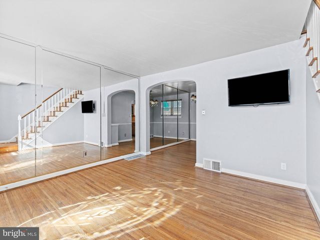 5416 SYCAMORE ST, Philadelphia, PA 19120