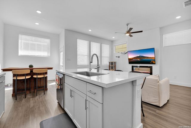 8851 Oakland Rd Unit 36, San Antonio, TX 78240