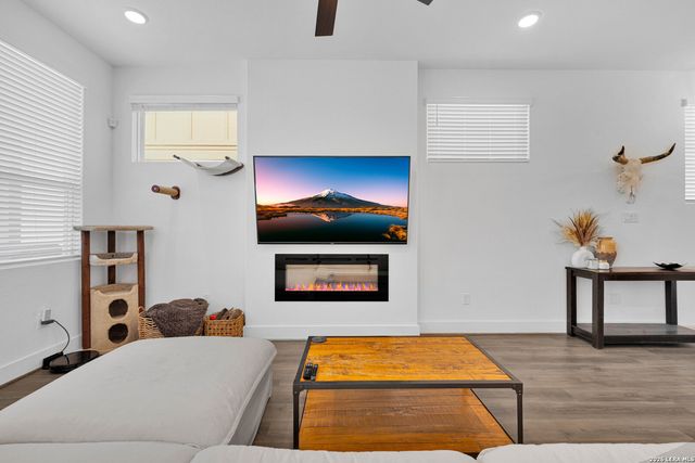 8851 Oakland Rd Unit 36, San Antonio, TX 78240