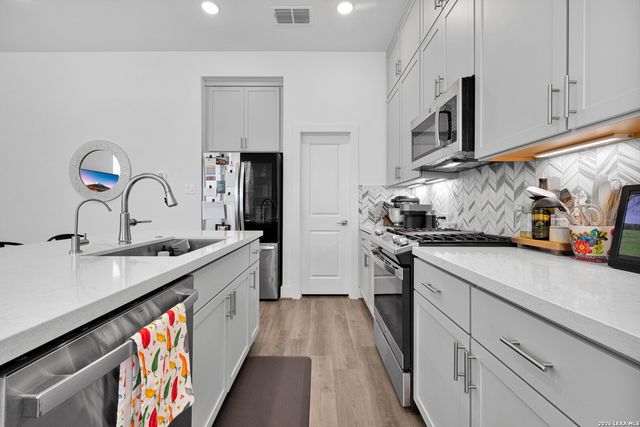 8851 Oakland Rd Unit 36, San Antonio, TX 78240