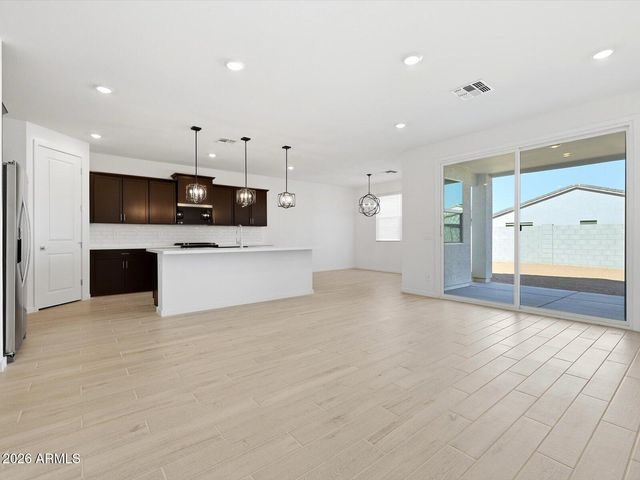 2595 E VINTAGE Drive, San Tan Valley, AZ 85143