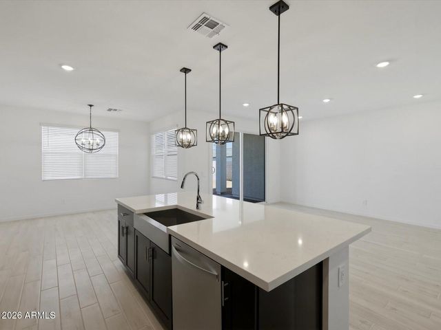 2595 E VINTAGE Drive, San Tan Valley, AZ 85143