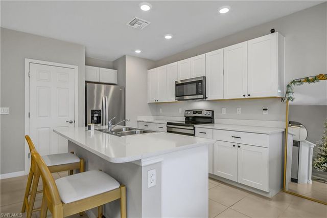 15436 Wildflower CIR, Naples, FL 34119