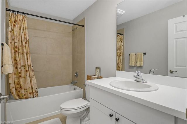 15436 Wildflower CIR, Naples, FL 34119