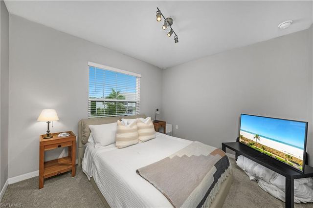 15436 Wildflower CIR, Naples, FL 34119