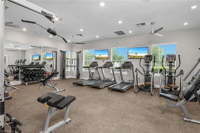 15436 Wildflower CIR, Naples, FL 34119