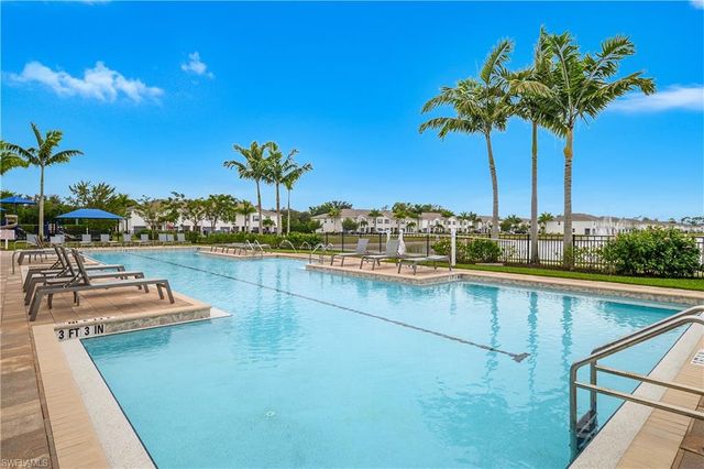 15436 Wildflower CIR, Naples, FL 34119