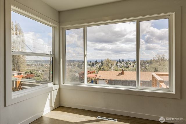 1324 E Fairbanks Street, Tacoma, WA 98404