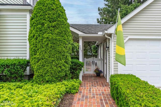 357 ROOSEVELT Pl. Place, Grosse Pointe, MI 48236