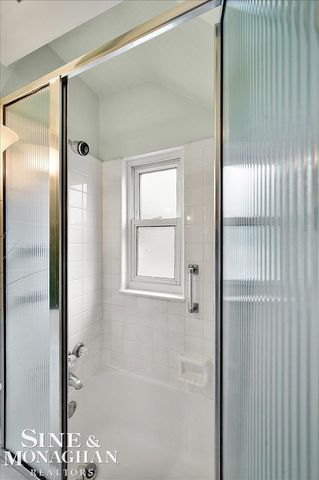 357 ROOSEVELT Pl. Place, Grosse Pointe, MI 48236