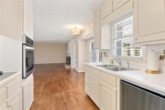 2866 Alamo Place, Snellville, GA 30078