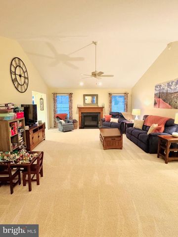102 N HIGH HILL RD, Camden Wyoming, DE 19934