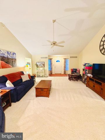 102 N HIGH HILL RD, Camden Wyoming, DE 19934